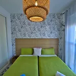 Lor 82f Super En Lorcrimar Cerca De Banus * Μαρμπέλλα